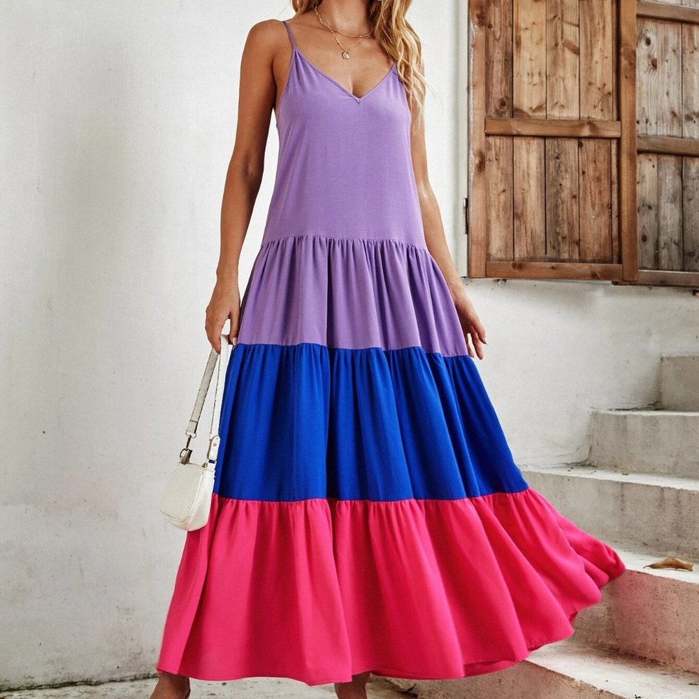 NEW!  Size 4 or 6 Ruffle Hem Dress
